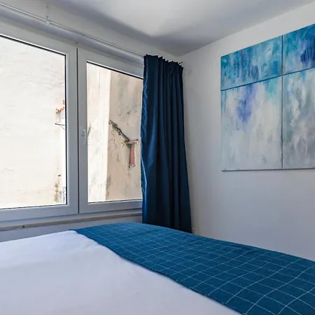 Downtown By Lovelystay Apartment *